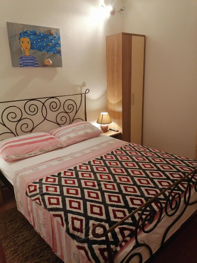 Apartment Nikolina Trogir Exterior foto